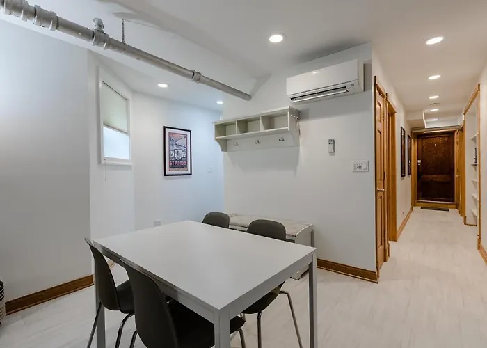Quiet Oasis Only Minutes From Downtown - Friendly Neighborhood! Apts Apartment *