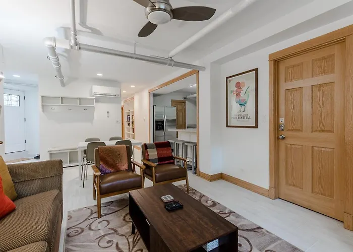 Apartment Quiet Oasis Only Minutes From Downtown - Friendly Neighborhood! Apts